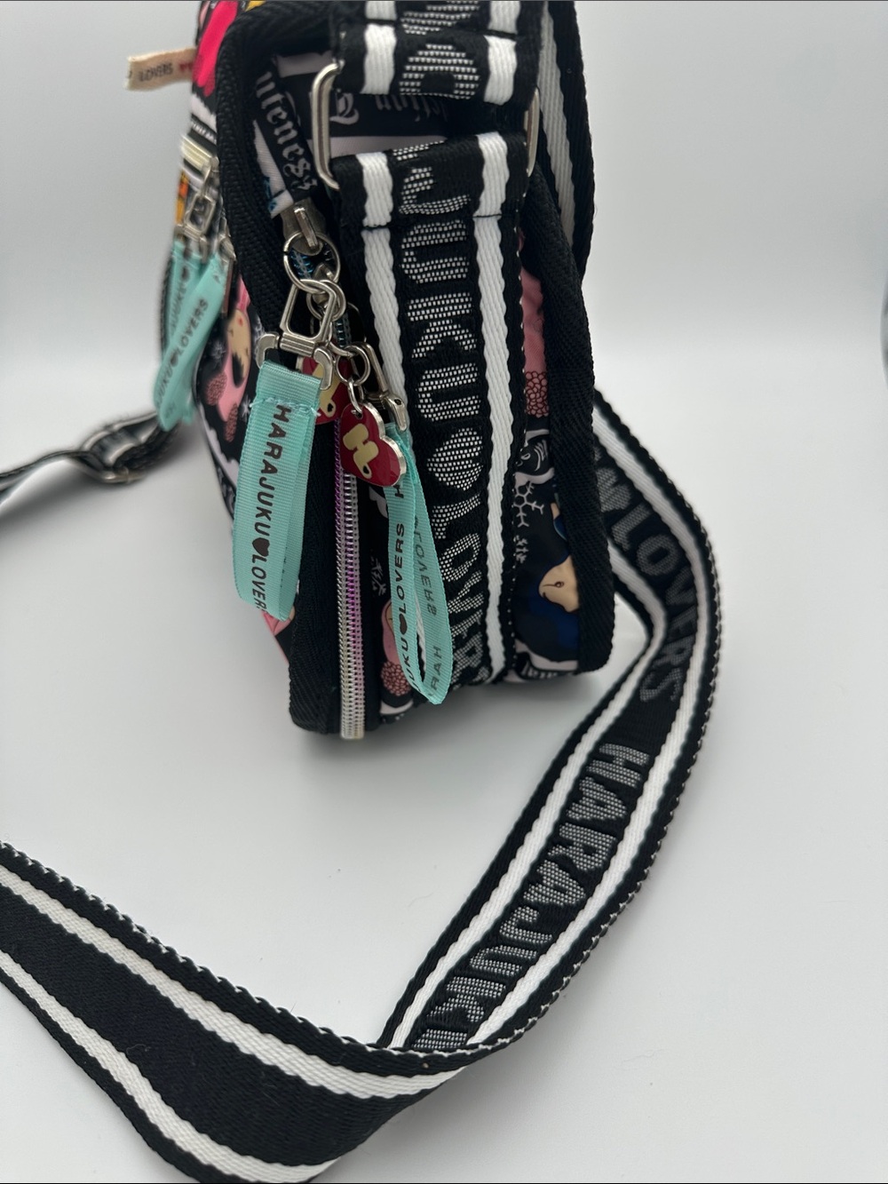Vintage Harajuku Lovers Crossbody Nylon Messenger Bag Limited Edition Purse Y2K - Picture 3 of 16